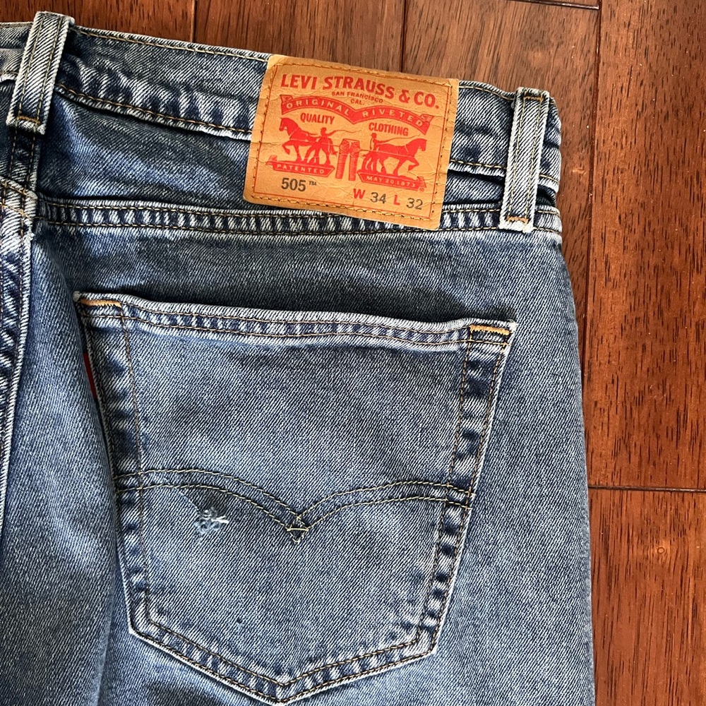 Levi's Classic Straight Fit Denim Jeans